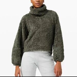 Lululemon size XS/S Olive Warmth Restore Sherpa Fleece Pullover